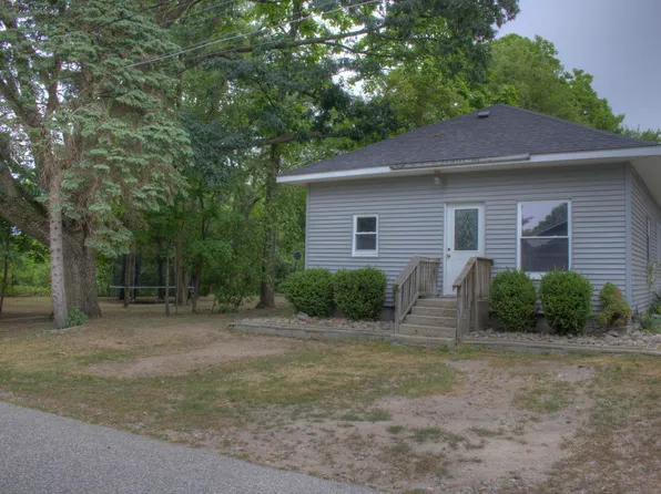 8783 2nd St, Vestaburg, MI 48891