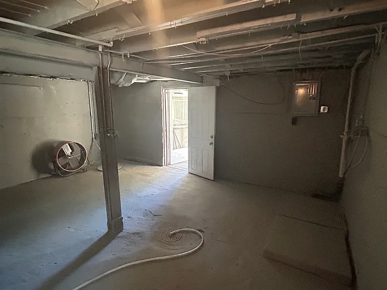 4957 Lilburn Ave — Photo 13