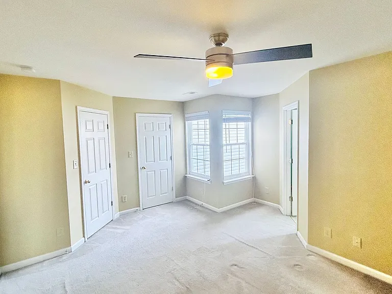 11318 Wytheville Ln — Photo 21