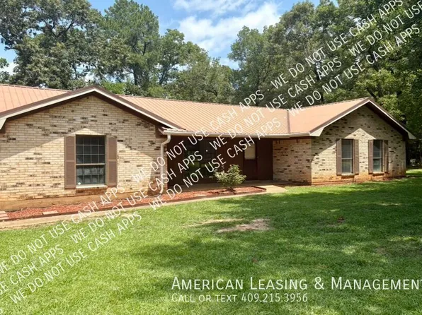 747 Brookwood Dr, Diboll, TX 75941