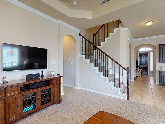 5th image of 1317 Venezia Ln