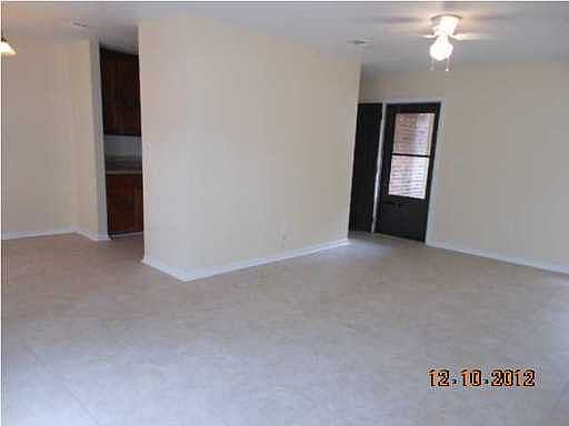 2nd image of 803 Meadow Ln