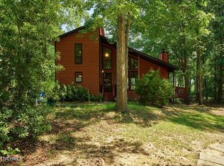 310 Narwhal Ct, Fayetteville, NC 28314