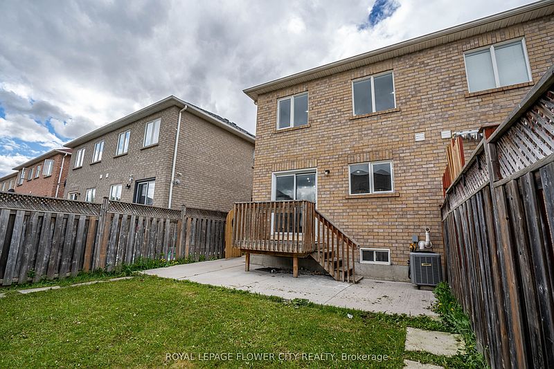 Brampton House for rent - 3 Bedrooms — photo 27