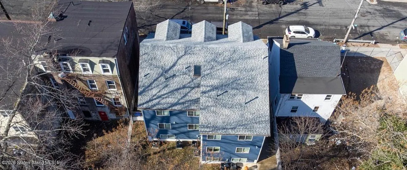 263 York Ave — Photo 2