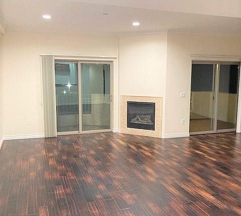 3rd image of 10921 Whipple St #401