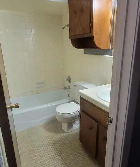 402 Mary St — Photo 10