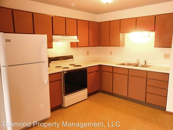 5th image of 215 Sherman Ave #29