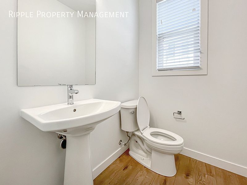 Calgary Townhouse for rent - 3 Bedrooms — photo 15