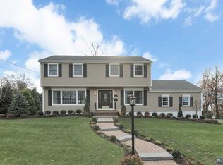 228 Ellin Dr, Park Ridge, NJ 07656