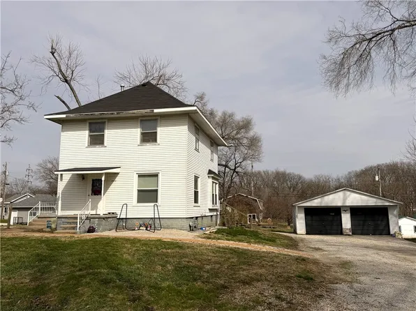 1705 S Jefferson St, Tilton, IL 61833
