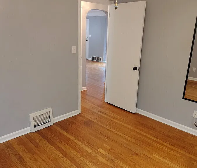 465 Huntmere Dr — Photo 15