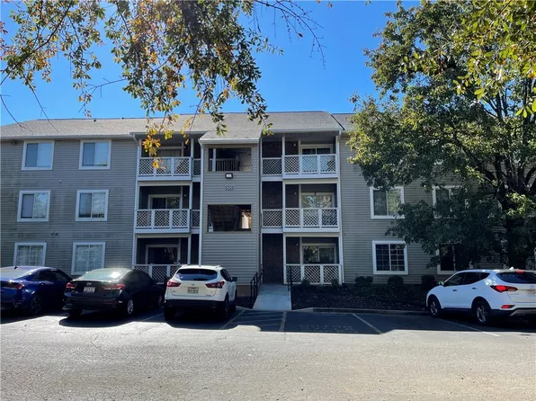 220 Elm St APT 524, Clemson, SC 29631