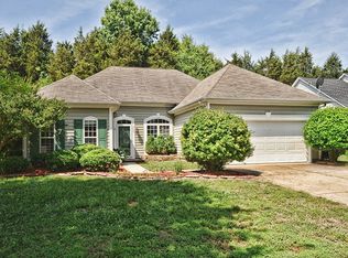 2825 Whaleys Ct, Charlotte, NC 28273