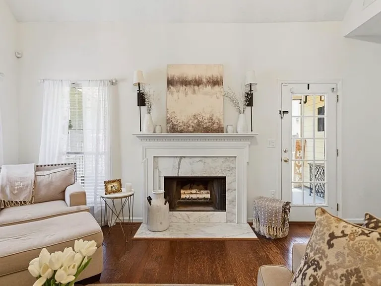 2300 Amberley Woods Trce — Photo 19