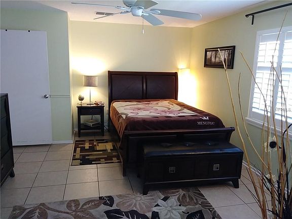 3rd image of 303 Dante Dr