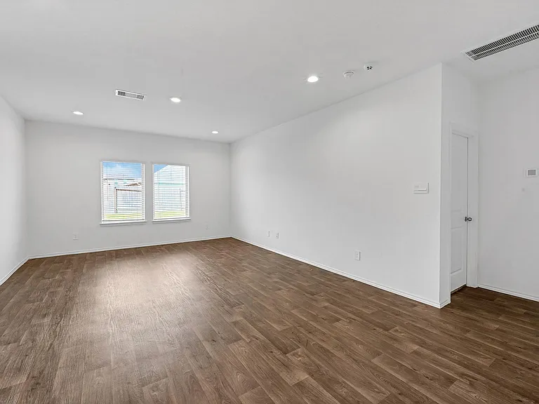 21503 Flowering Garden Ln — Photo 10