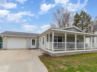 723 W 4th St, Pinconning, MI 48650