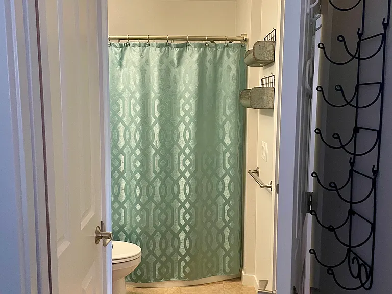4395 Westshore Dr NE — Photo 3