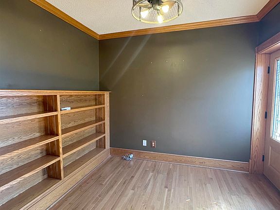 5th image of 800 N 12th St