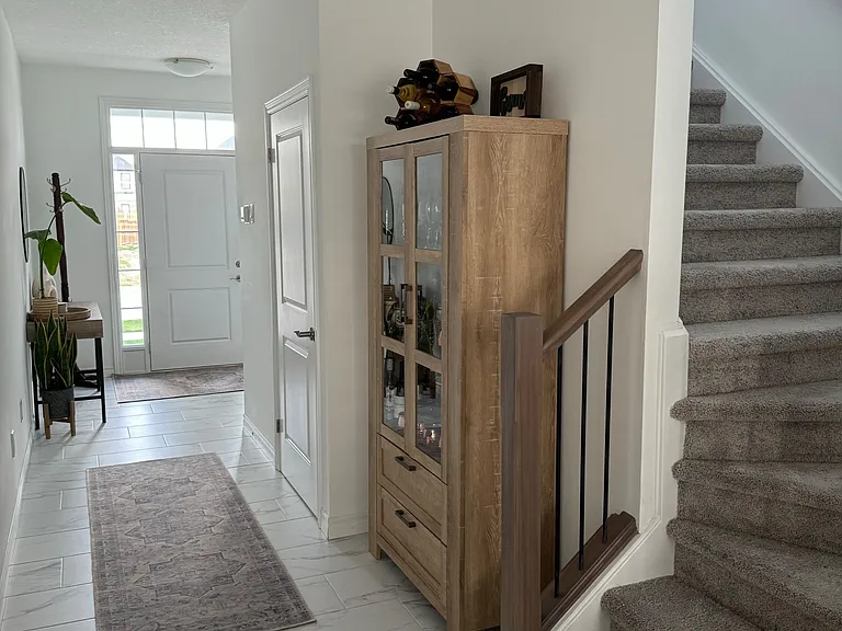 1752 Finley Cres — Photo 10
