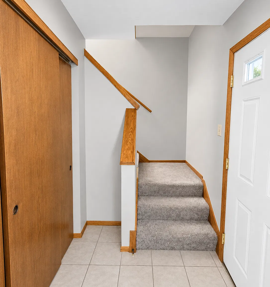 3 bed, 1.5 bath, 1370 sqft, $2,000 — Photo 4
