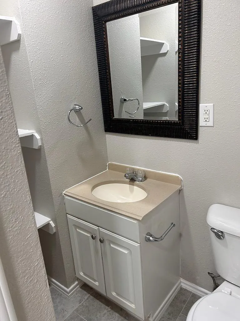4 bed, 1500 sqft, $1,395 — Photo 2