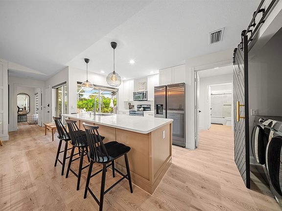 3rd image of 1250 NW Sun Terrace Circle #16A