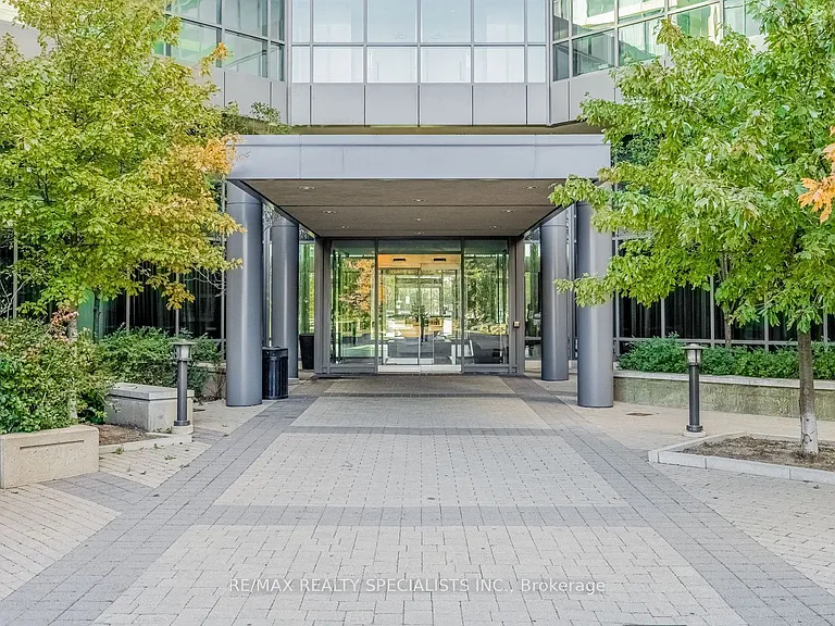 215 Sherway Gardens Rd #1607 — Photo 2