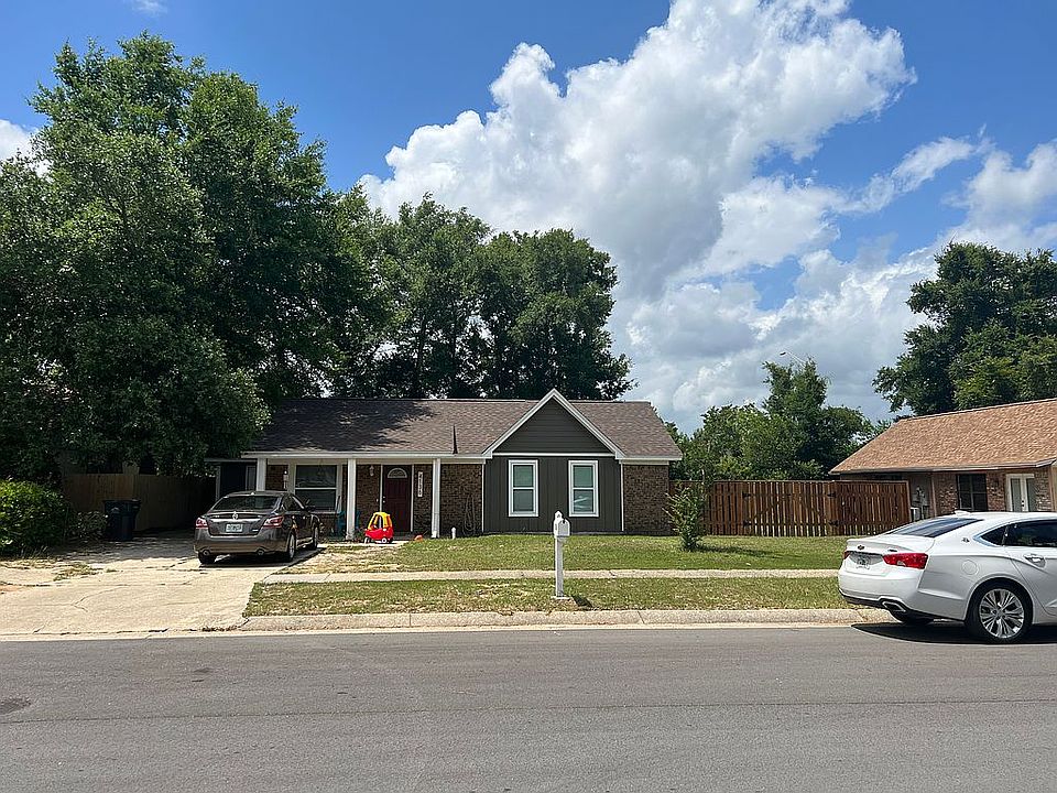 1st image of 4136 Baywoods Dr