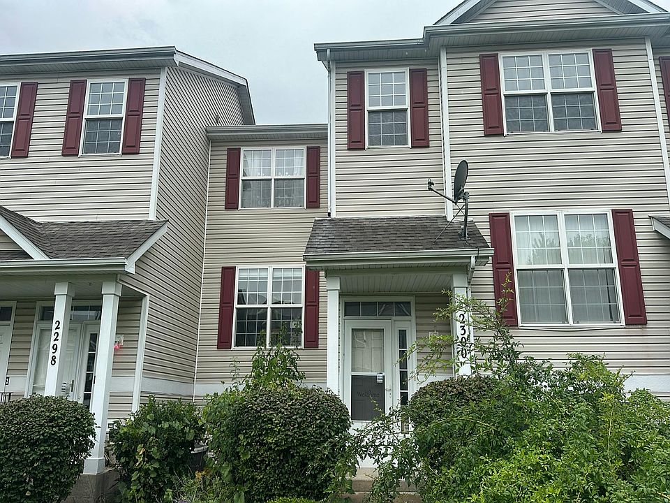1st image of 2300 Graystone Dr