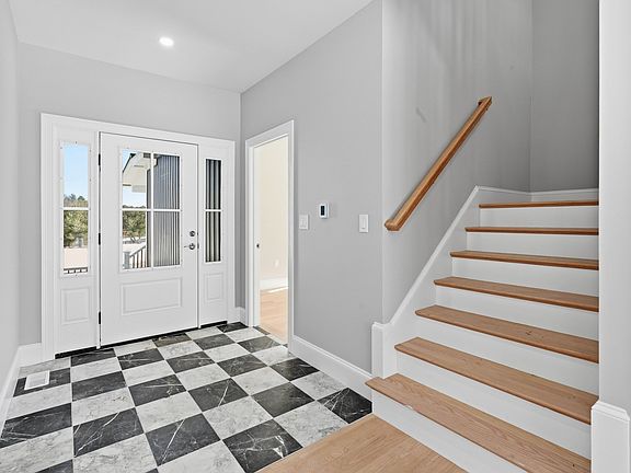 2nd image of 66 Parish Rd #4R