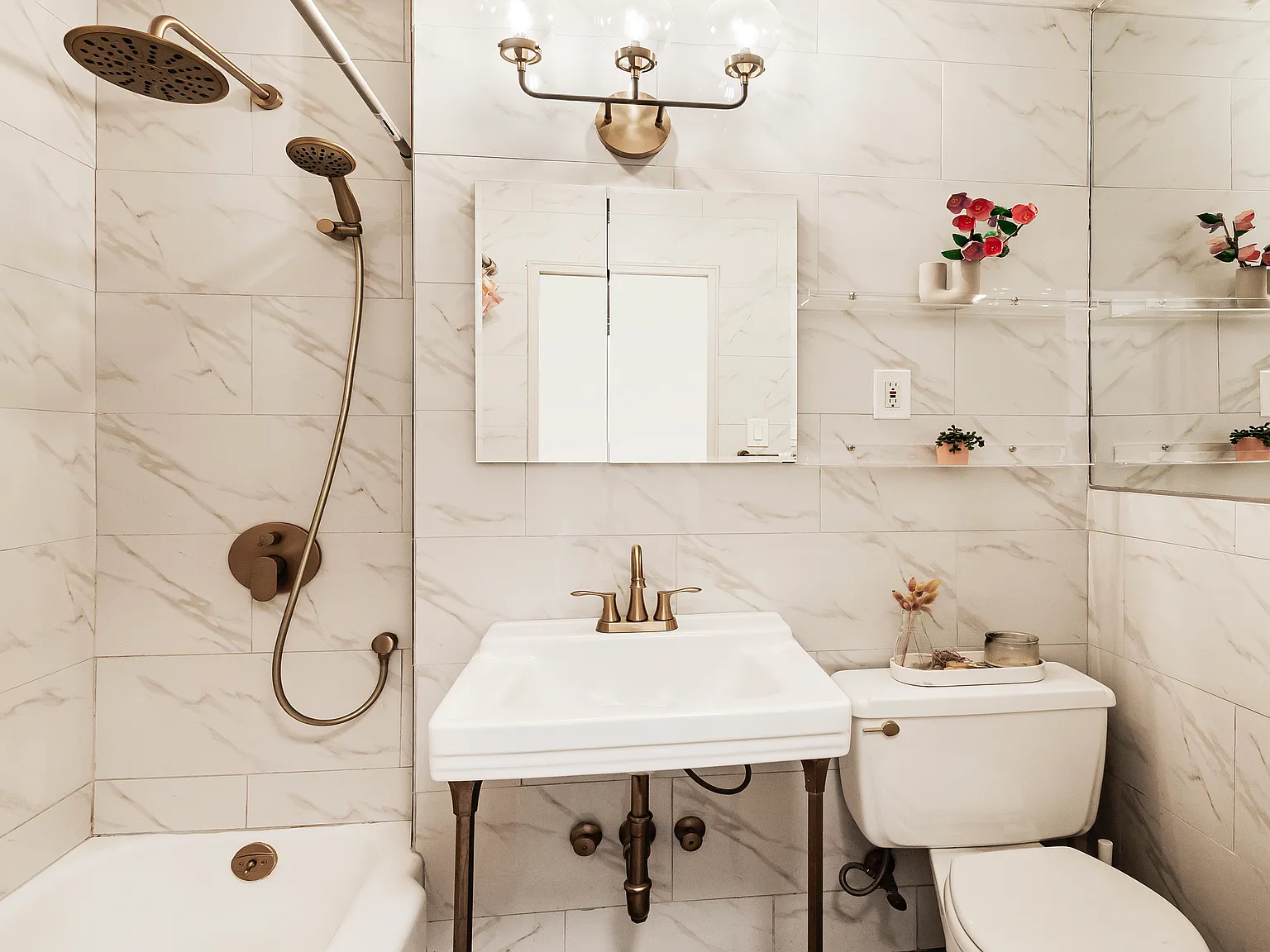 430 West 34th Street — Photo 4