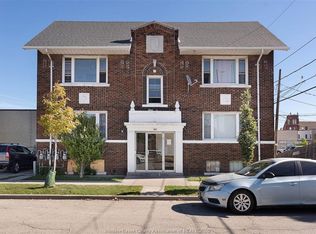 538 Louis Ave, Windsor, ON N9A 1W8