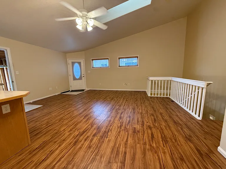 3908 Village View Ln — Photo 6