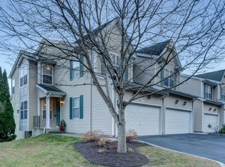 100 Concord Ln #100, Bethel, CT 06801