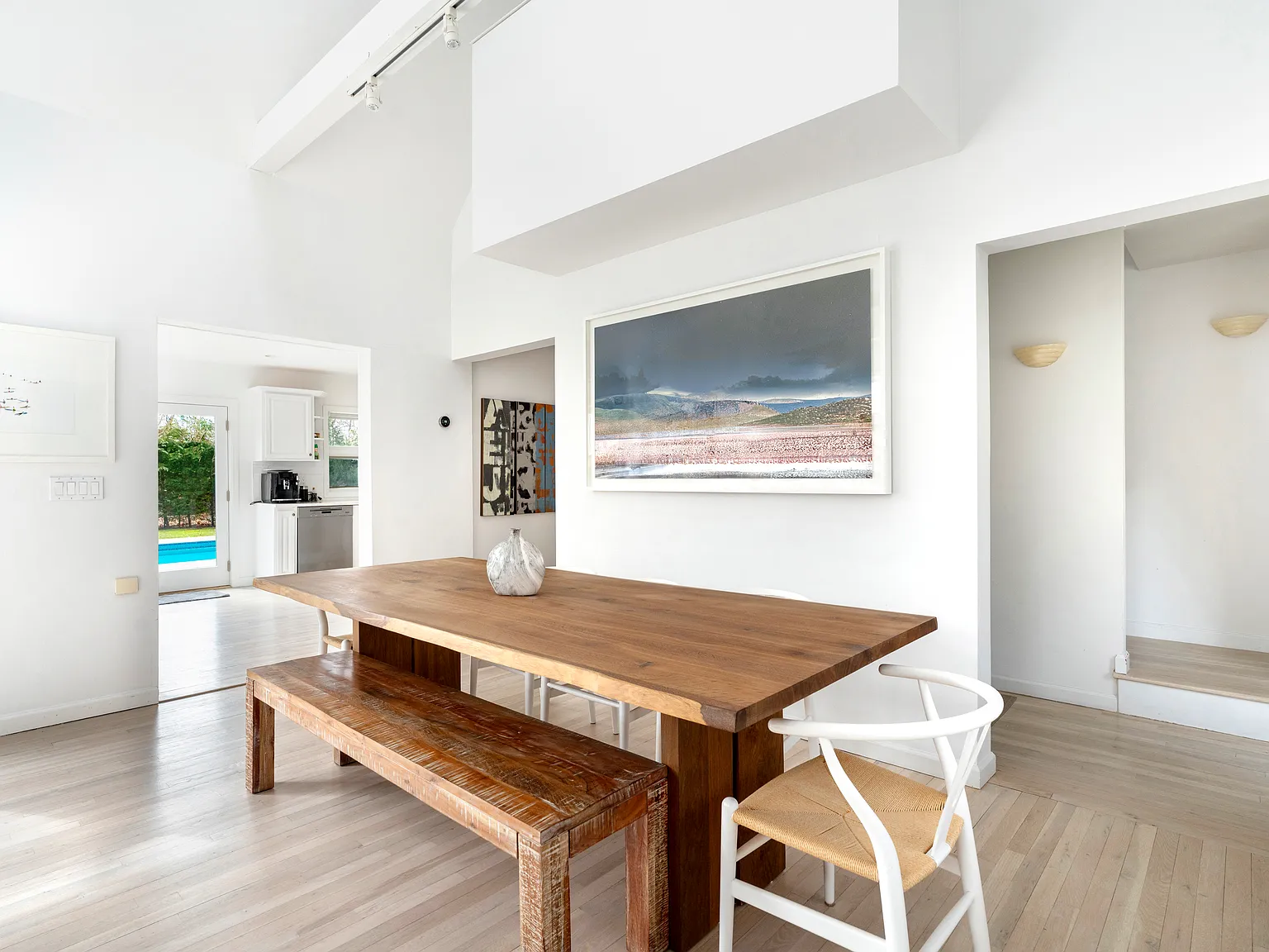 East Hampton | New To Market — Photo 2