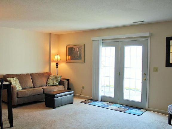 3rd image of 6315 Lakeview Dr W