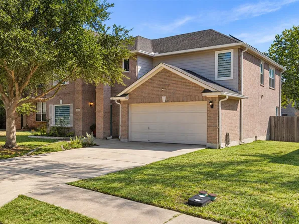 807 Yellowstone Dr, Taylor, TX 76574