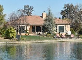 10751 E Clearwater Way, Clovis, CA 93619