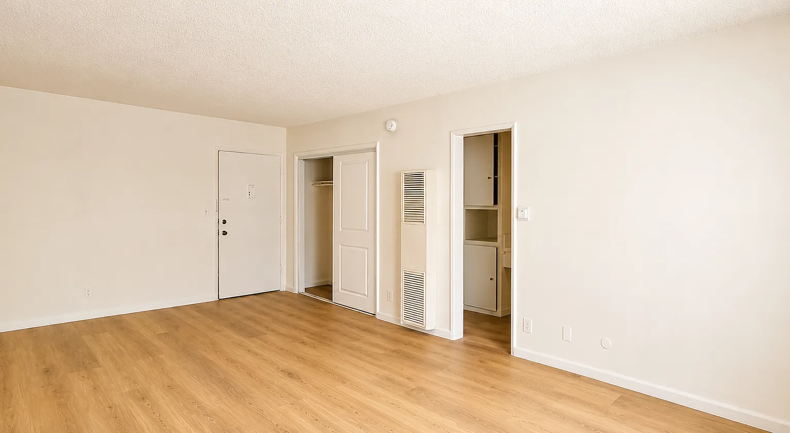 Studio, 195 sqft, $1,345 — Photo 1