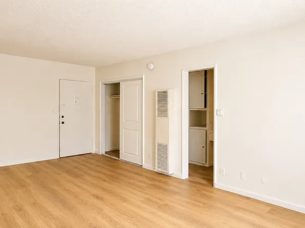 432 S Manhattan Pl APT 6, Los Angeles, CA 90020