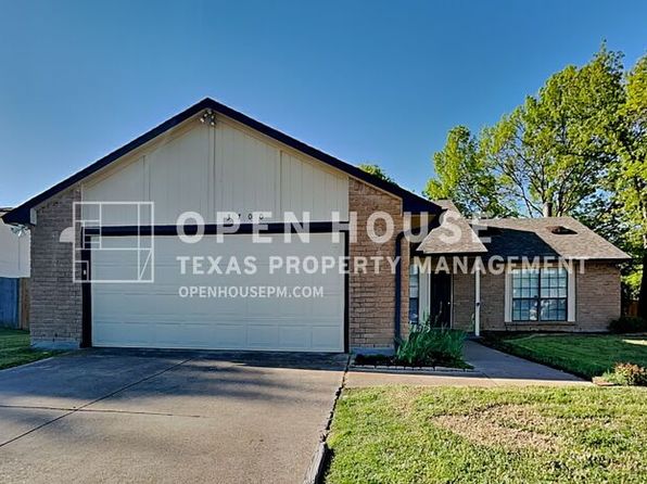 3700 Hackberry Ln