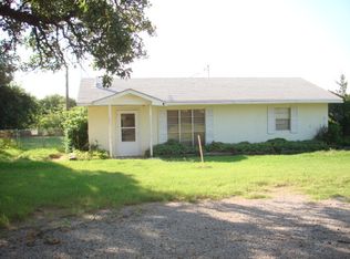11222 200th St, Lindsay, OK 73052