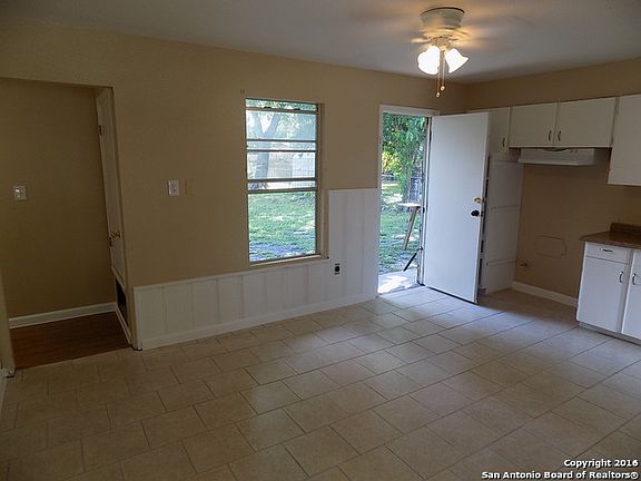 5th image of 106 Westlake Dr
