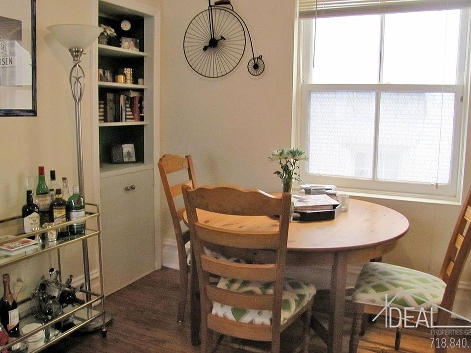 1st image of 571 8th St APT 3R