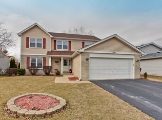 2791 Melbourne Ln, Lake In The Hills, IL 60156