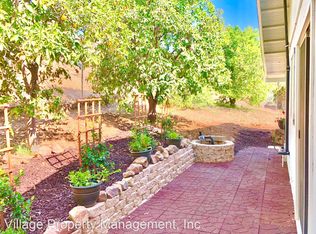 1541 Larson Ln, Fallbrook, CA 92028