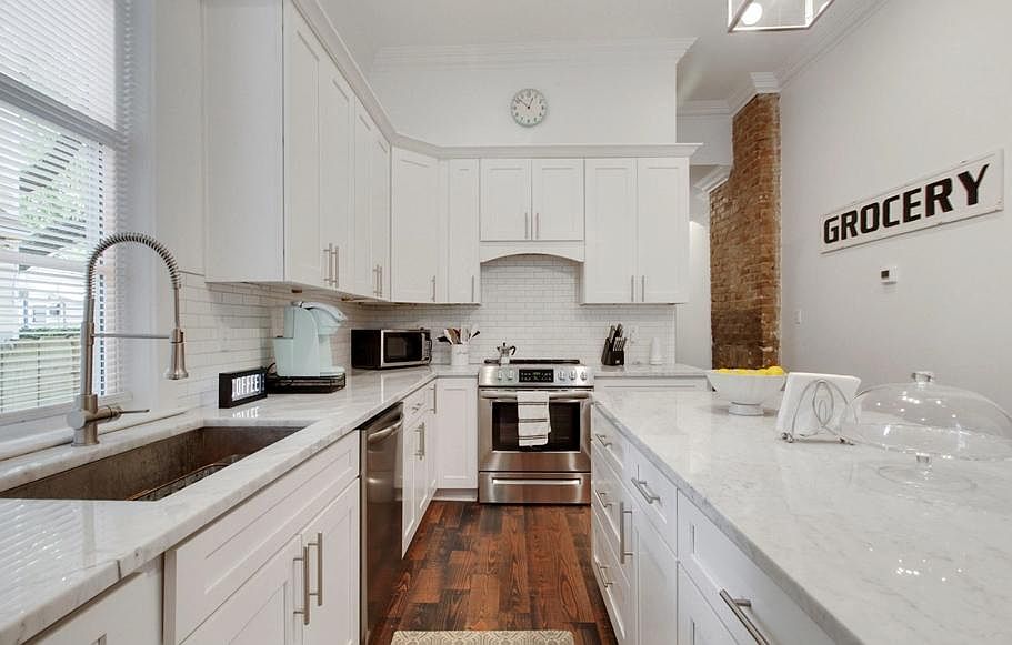 2nd image of 621 Broadway St