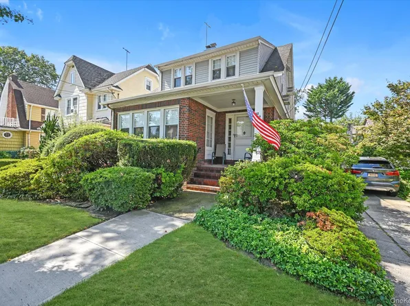 32-18 157th Street, Flushing, NY 11354